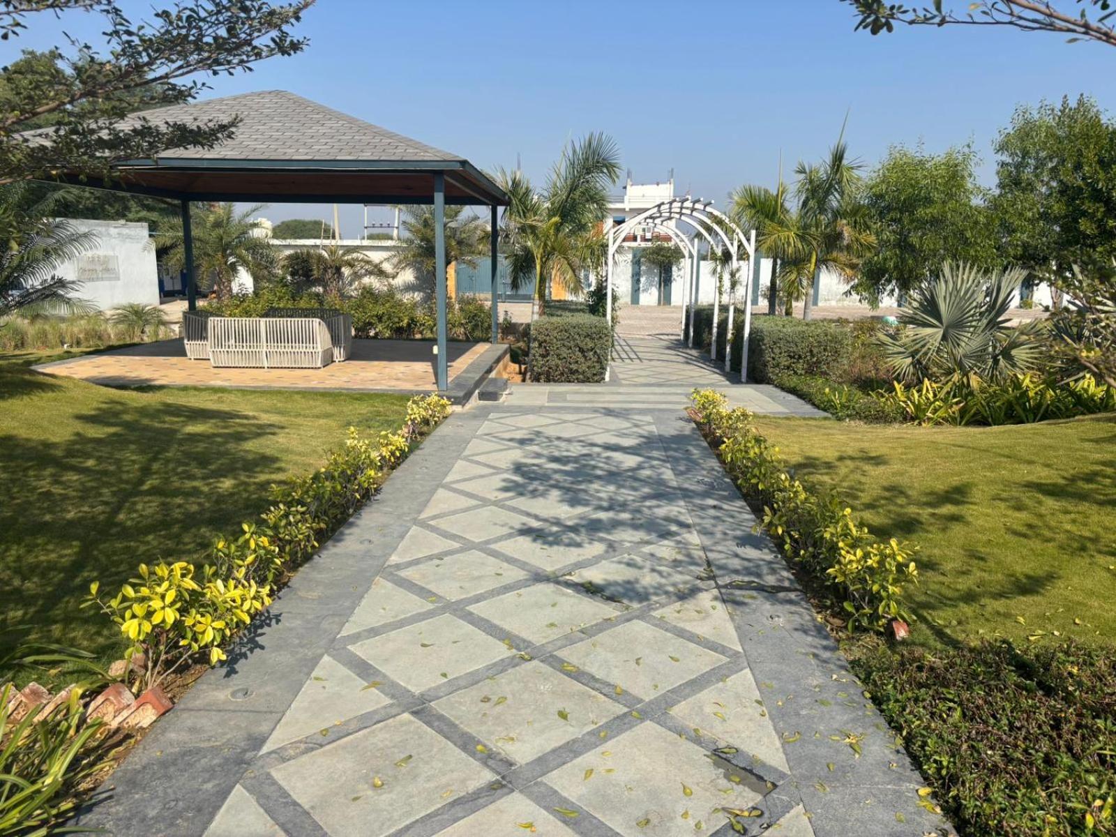Farm Serene Hotel